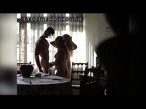 ❤️ Inimbitahan ng mga sex friends ang isang higanteng lalaki at isang threesome kasama niya ❤ Porno sa porn tl.pornburst.ru ﹏