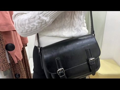 ❤️ Pampublikong masturbesyon ng batang asong si FeralBerry na may dildo sa fitting room ❤ Porno sa porn tl.pornburst.ru ﹏